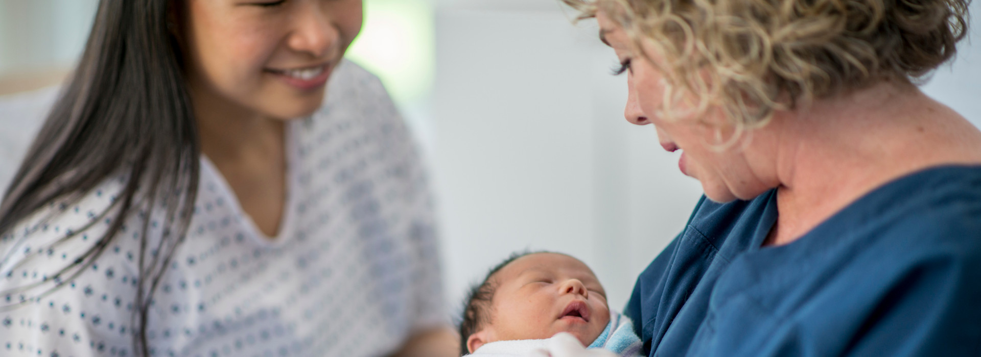 Capa Simpósio Virtual de Enfermagem em Ginecologia e Obstetrícia